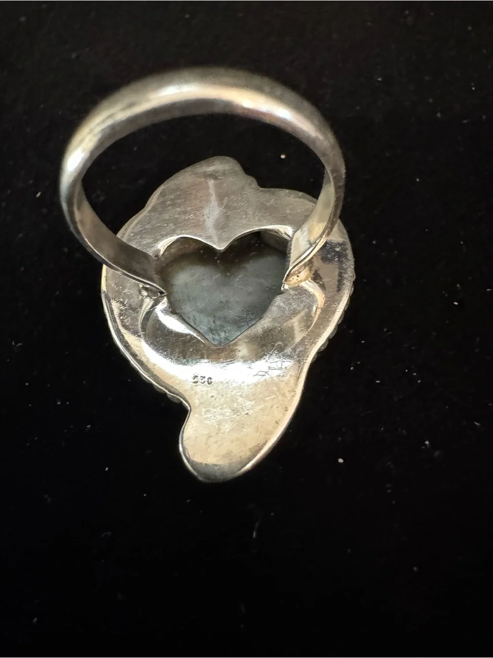 Sterling‎ silver Heart-Shaped Faceted Black Mother-of-Pearl Statement Ring